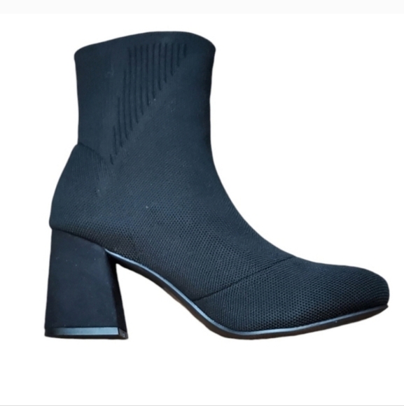 Mia Black Pamina Knit Bootie Stacked Heel 9W Square Toe NWT - Picture 1 of 10